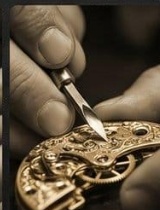 Hand-Chiseled Gold Calibre Bridge